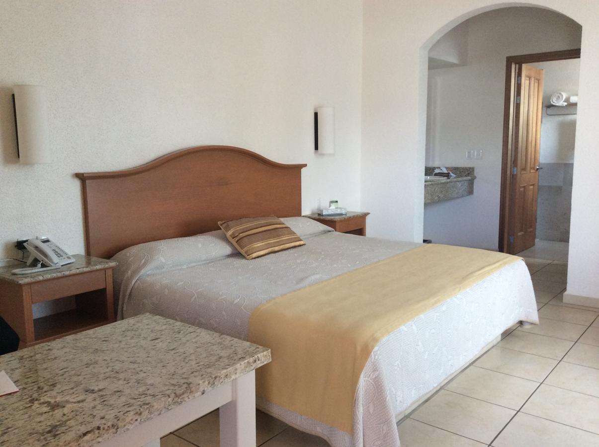 Hotel Fuerte Real Ciudad Guzman Δωμάτιο φωτογραφία