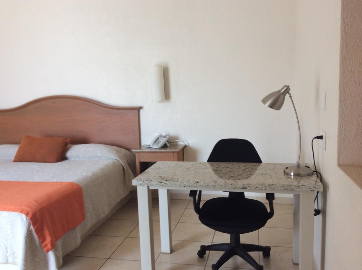 Hotel Fuerte Real Ciudad Guzman Εξωτερικό φωτογραφία